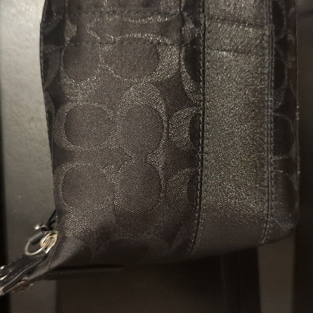 Coach signature C purse - Picture 8 of 8